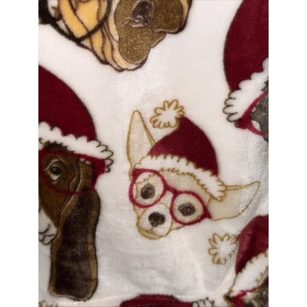 Merry and Bright Smart Dogs Christmas Plush Throw Blanket 50x70 Santa Hats New